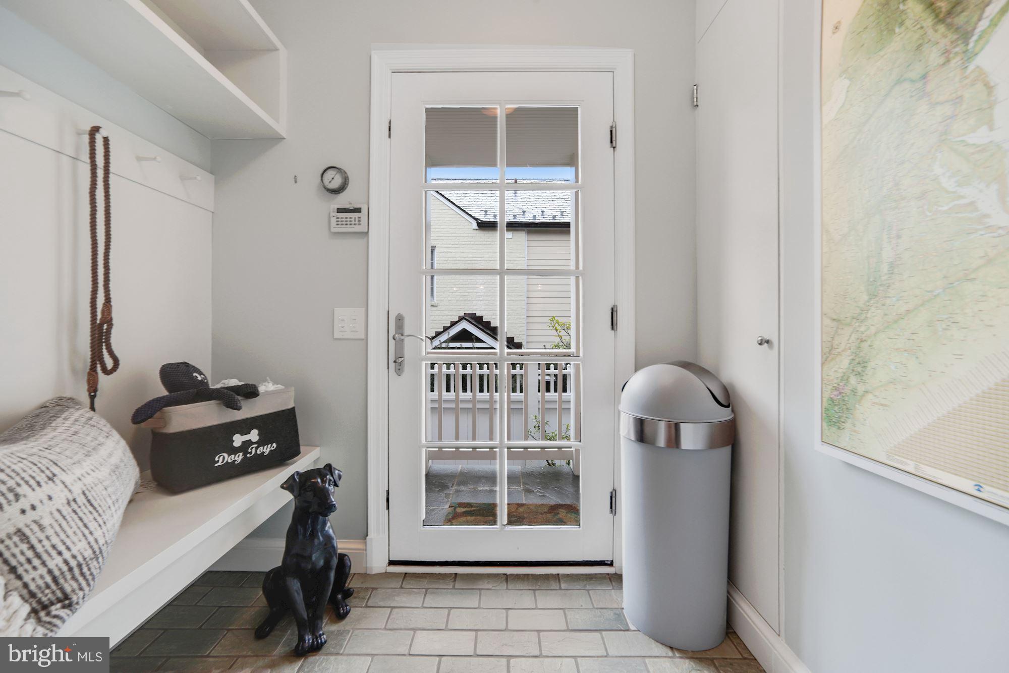 SPRING VALLEY - Residential