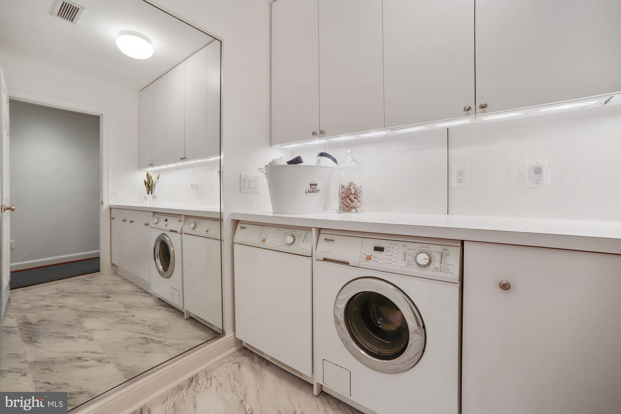 SPRING VALLEY - Residential