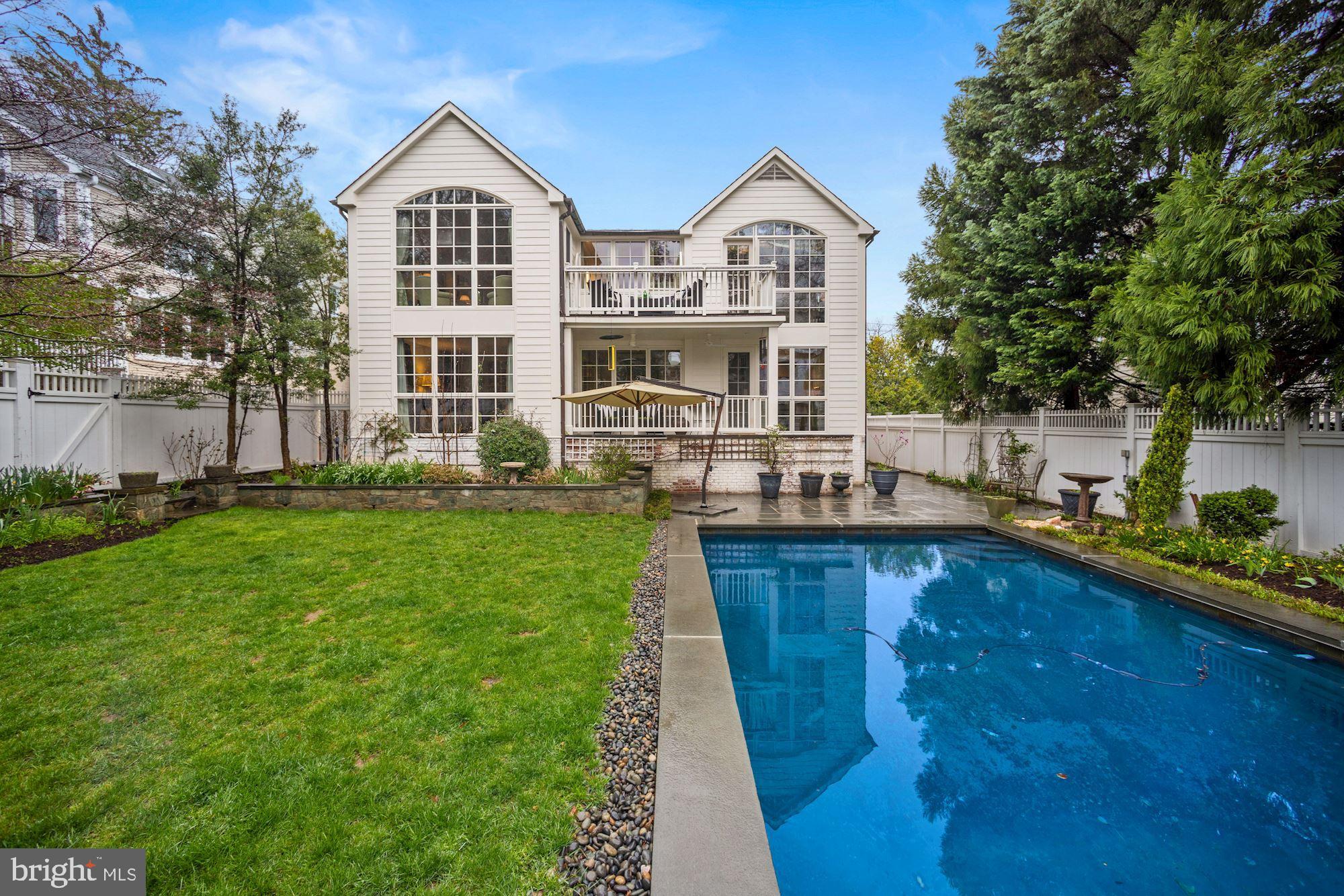 SPRING VALLEY - Residential