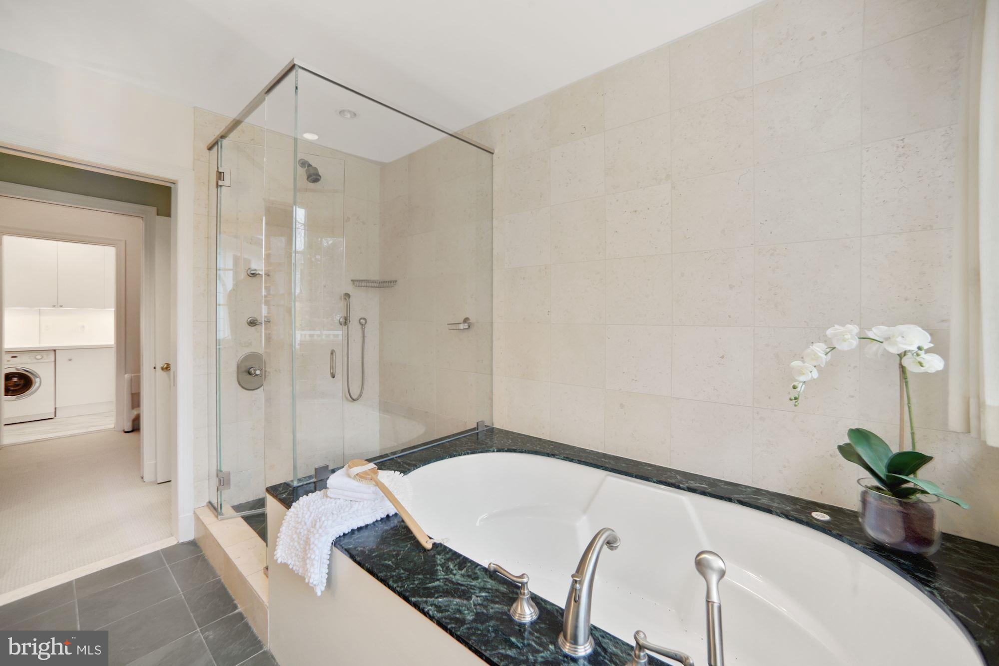 SPRING VALLEY - Residential