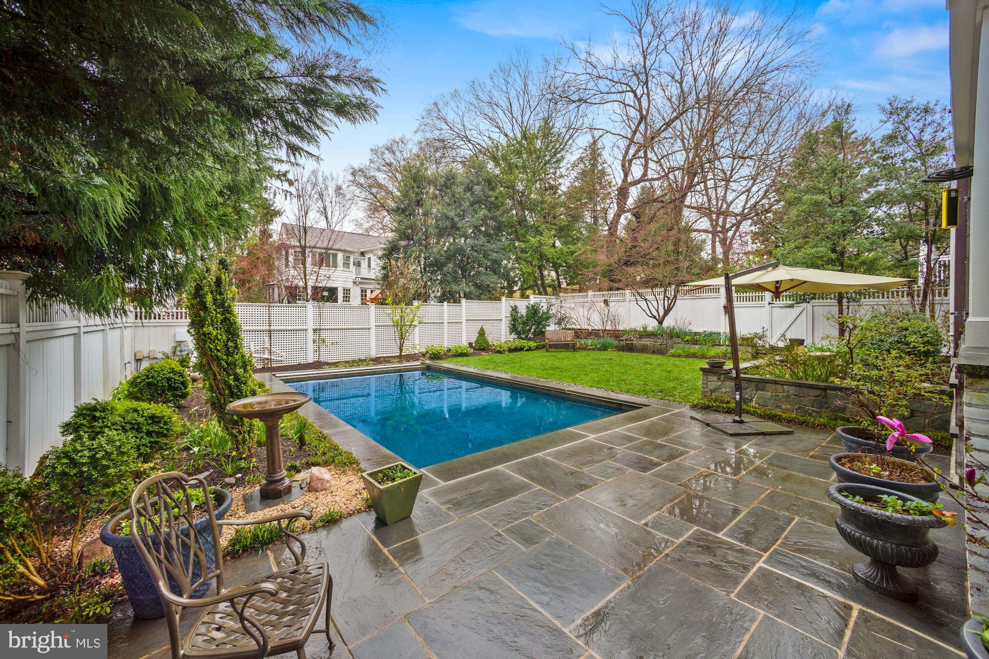 SPRING VALLEY - Residential