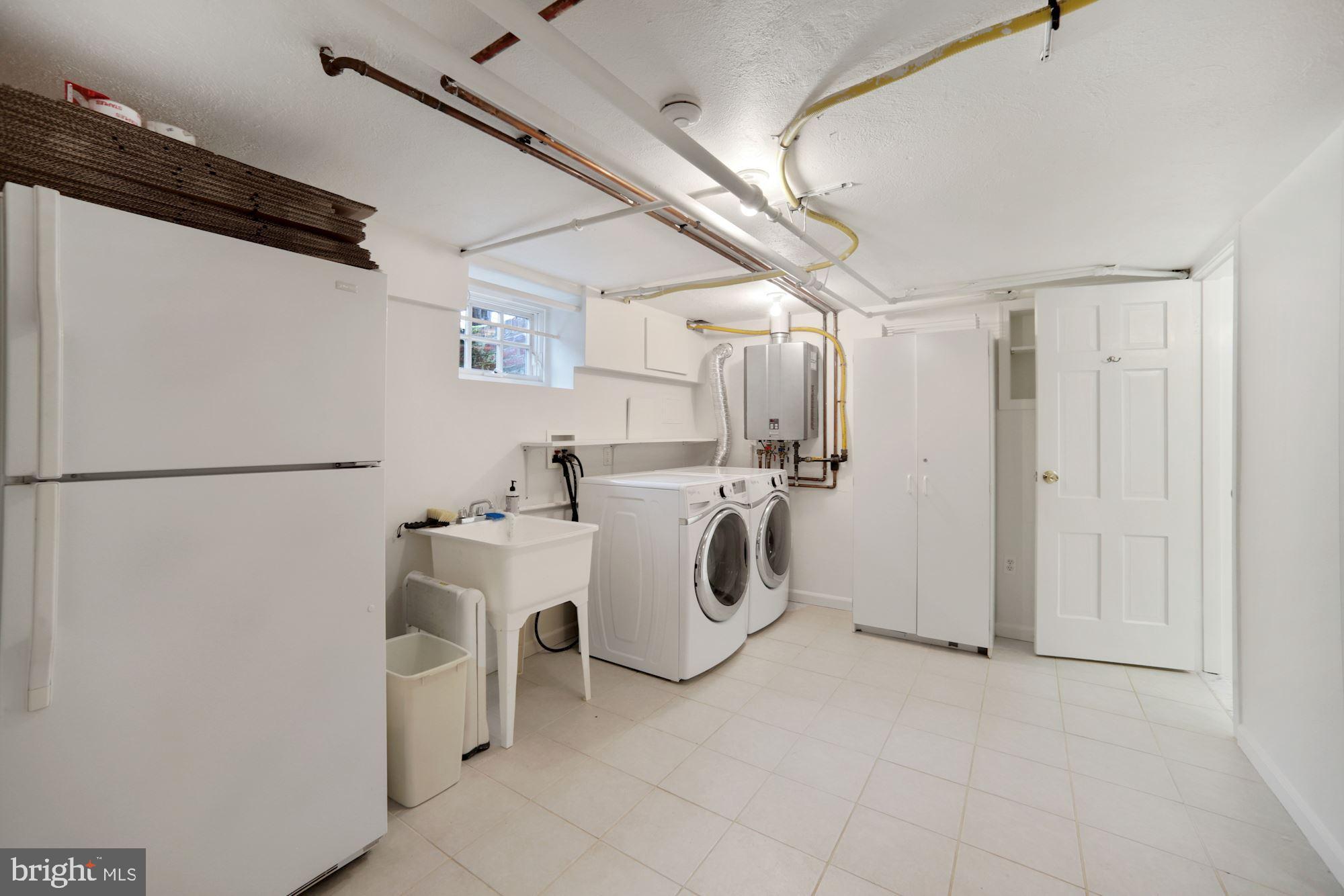 SPRING VALLEY - Residential