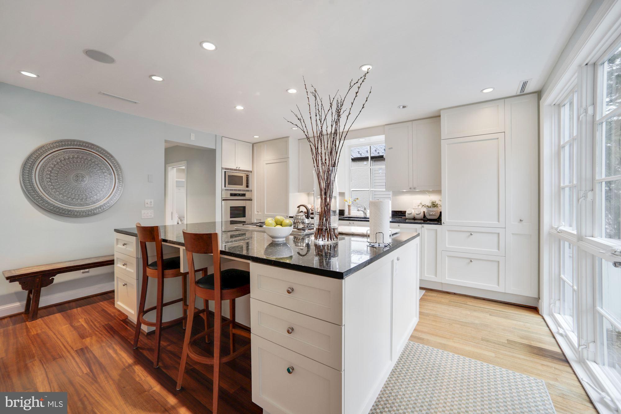 SPRING VALLEY - Residential