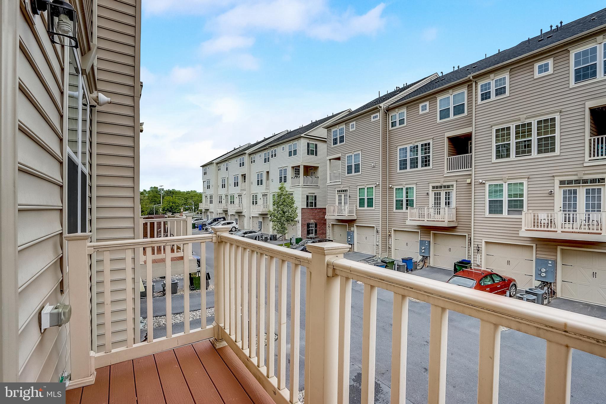 GREENBELT STATION - Residential