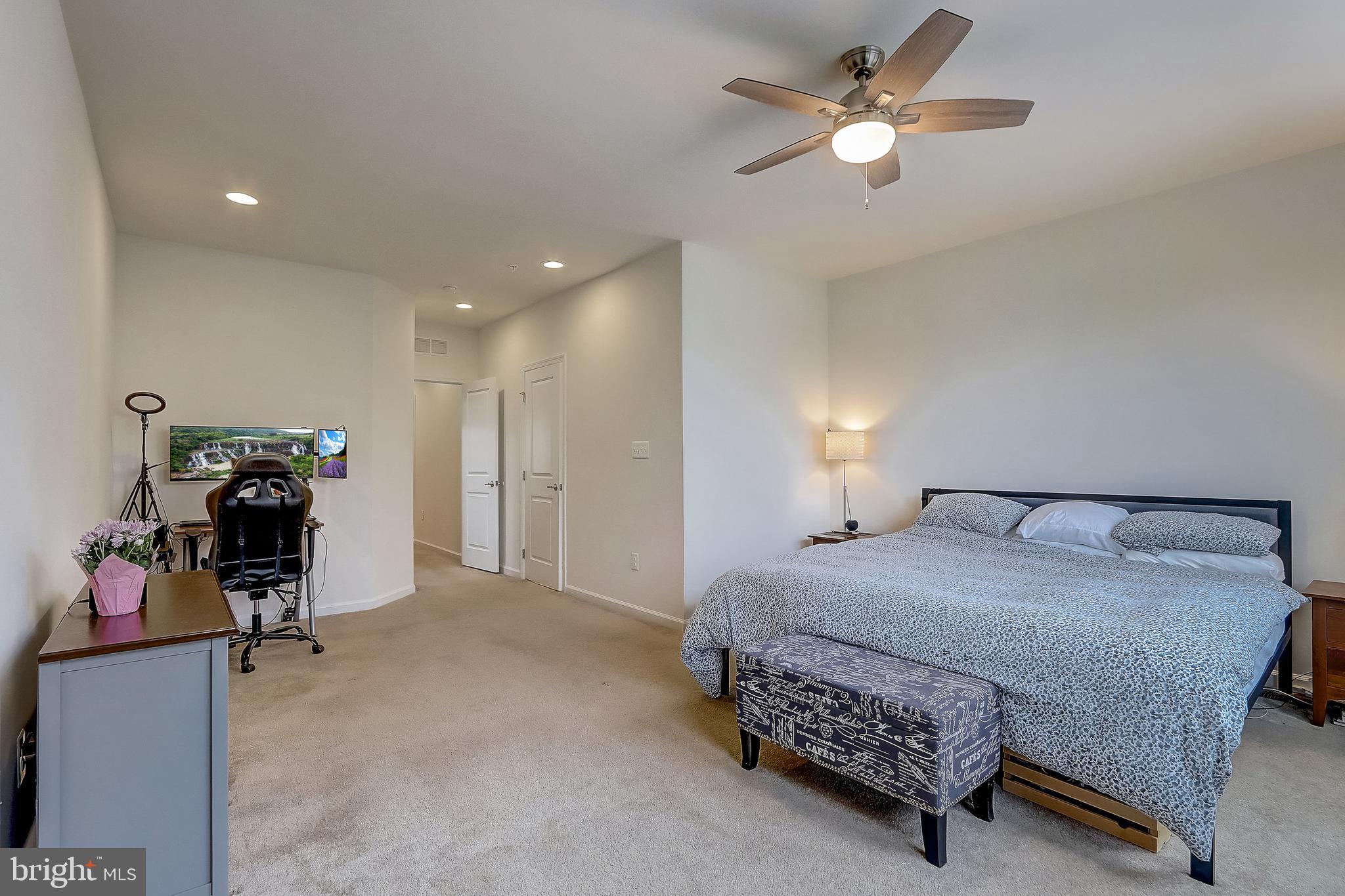 GREENBELT STATION - Residential