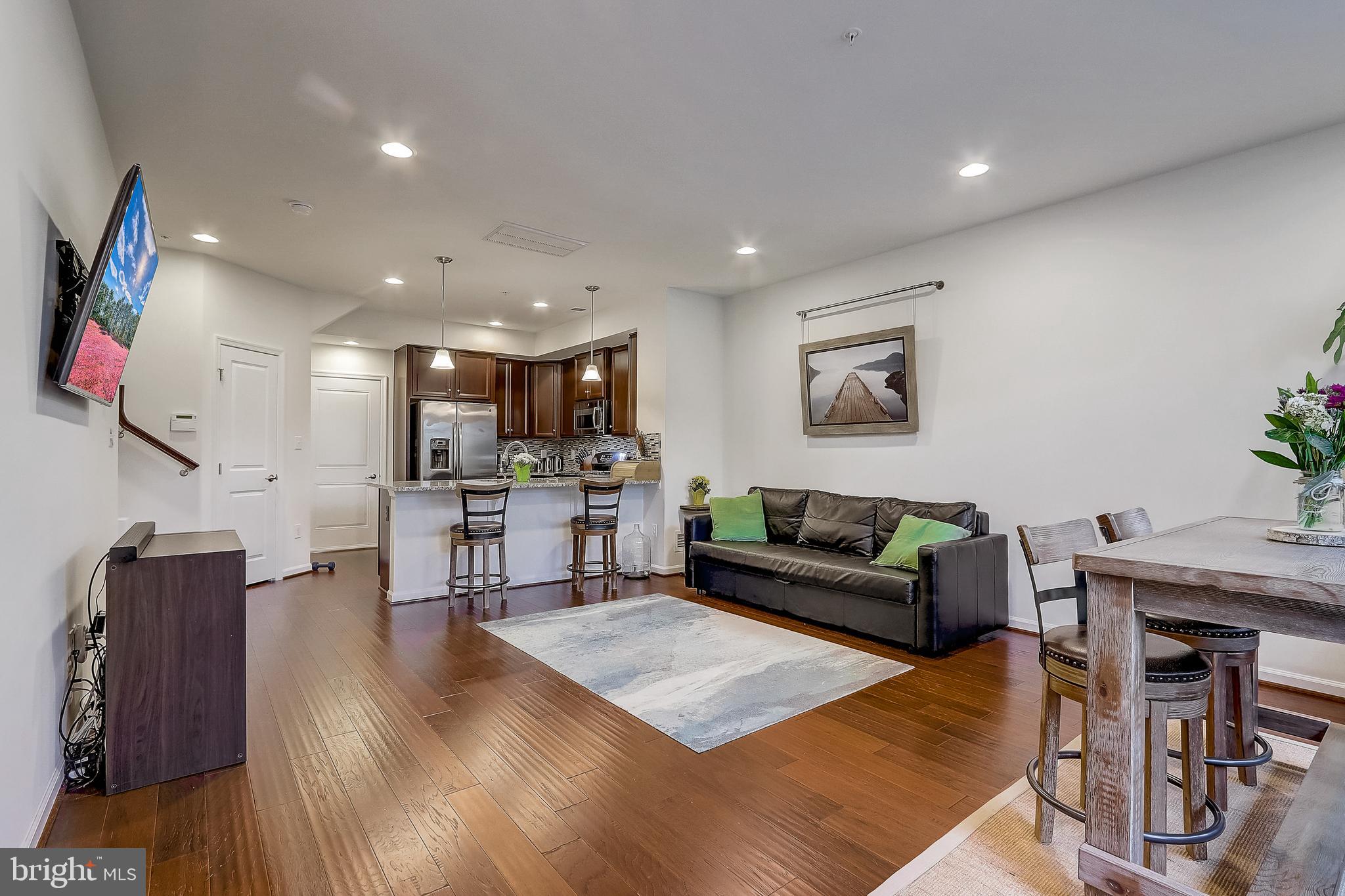 GREENBELT STATION - Residential