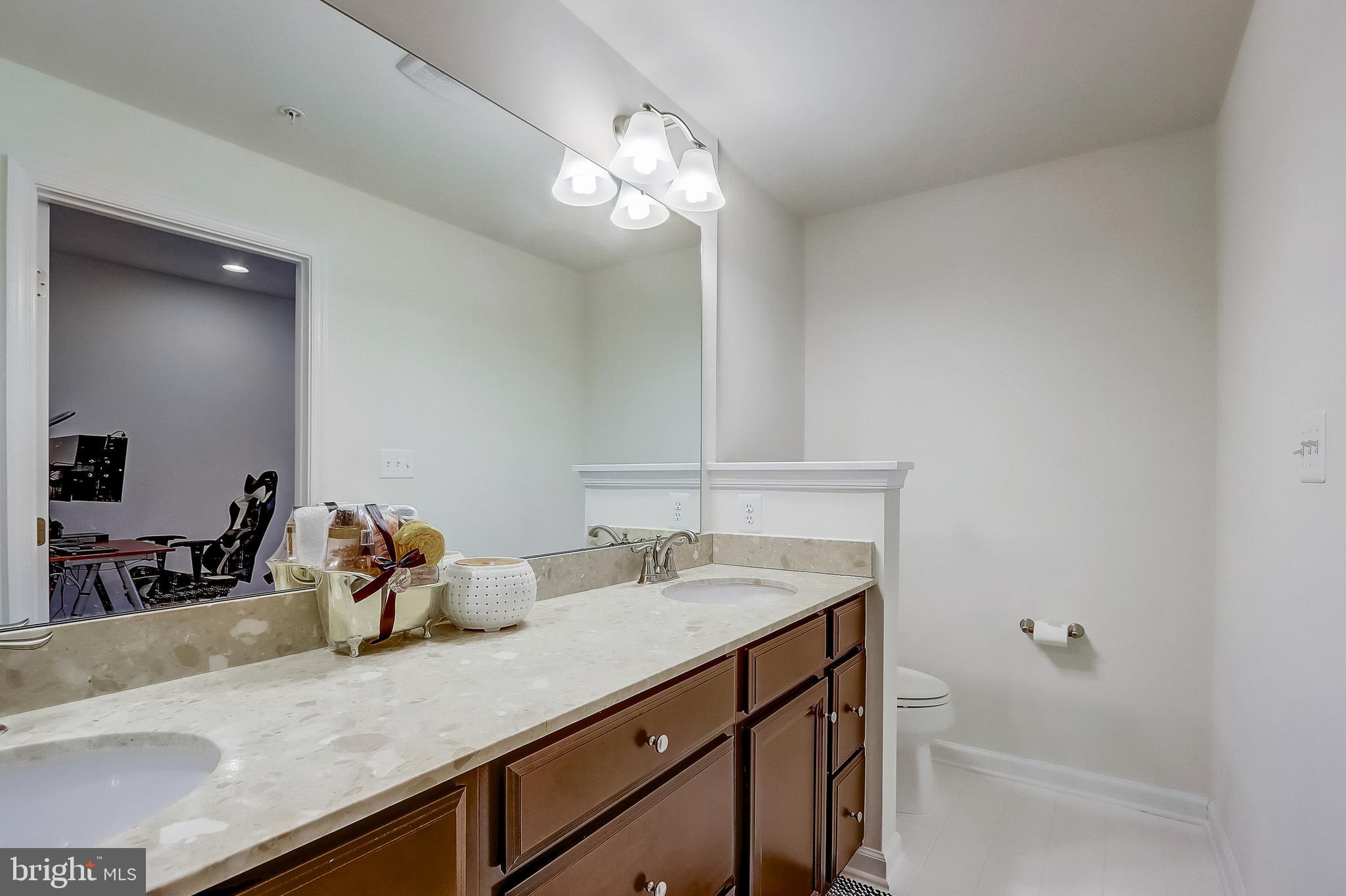 GREENBELT STATION - Residential