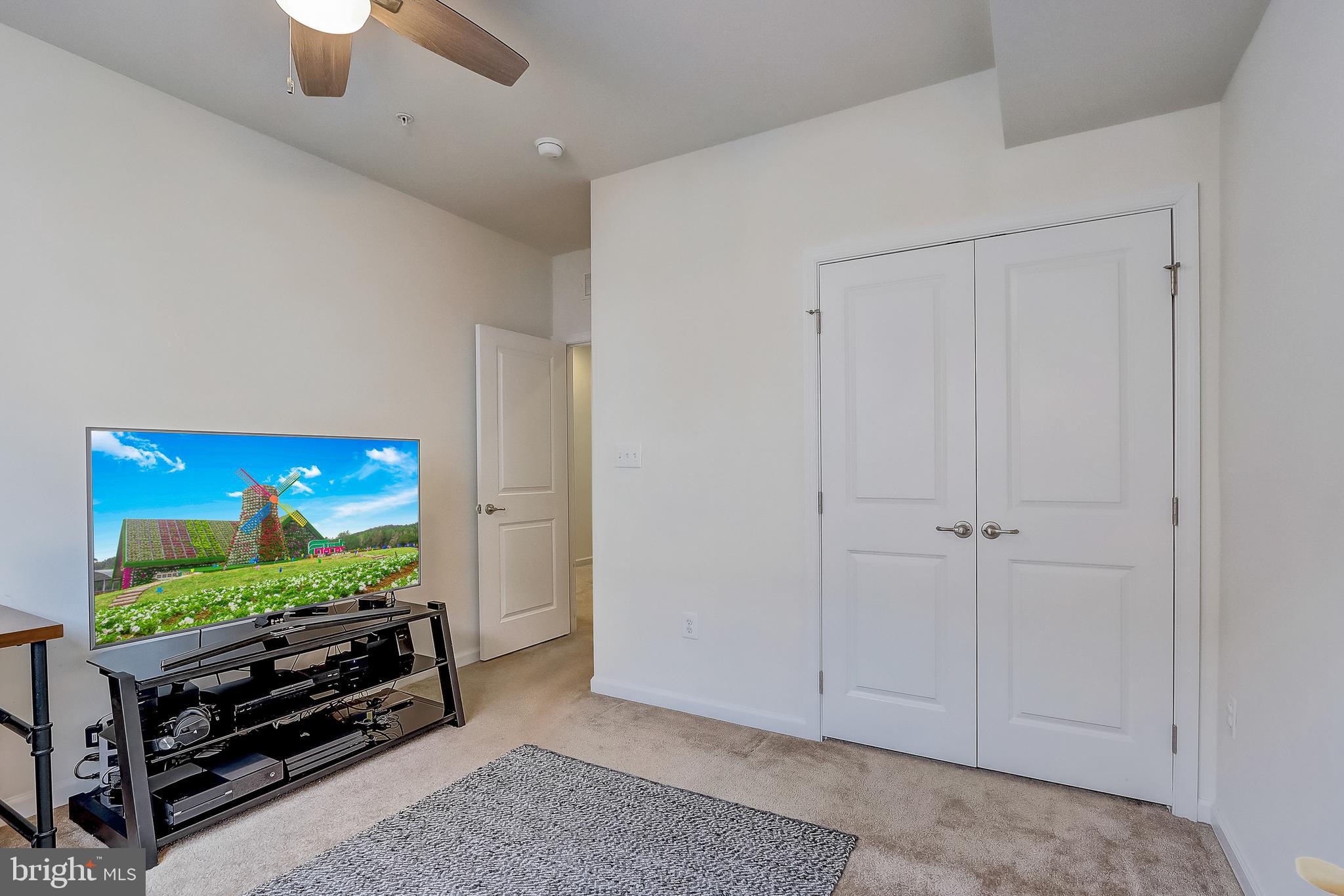 GREENBELT STATION - Residential