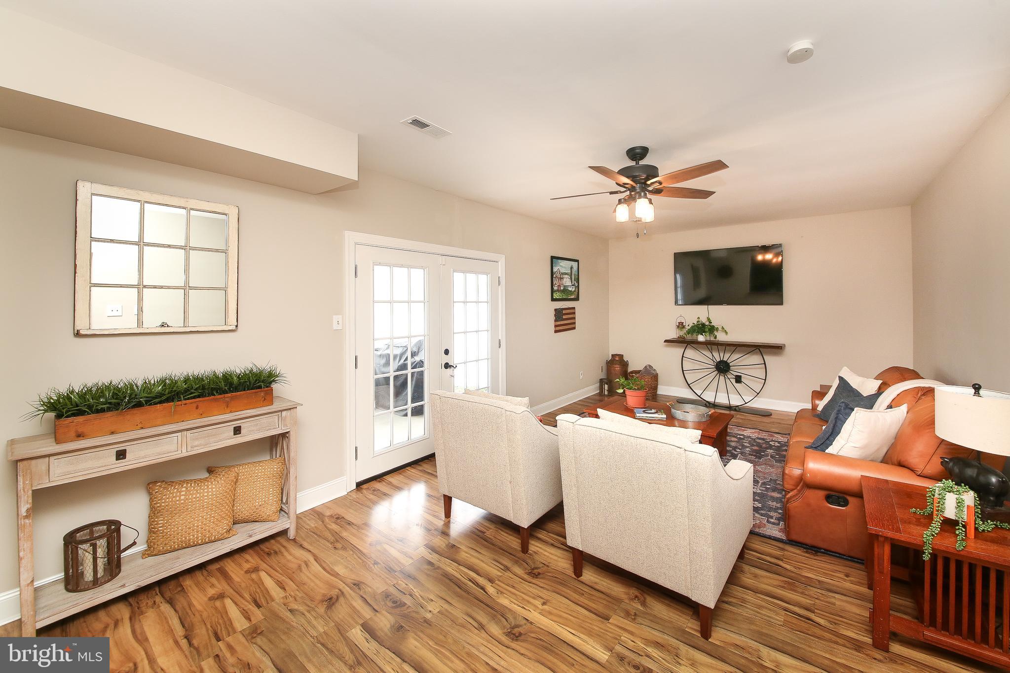 LEXINGTON FARMS - Residential