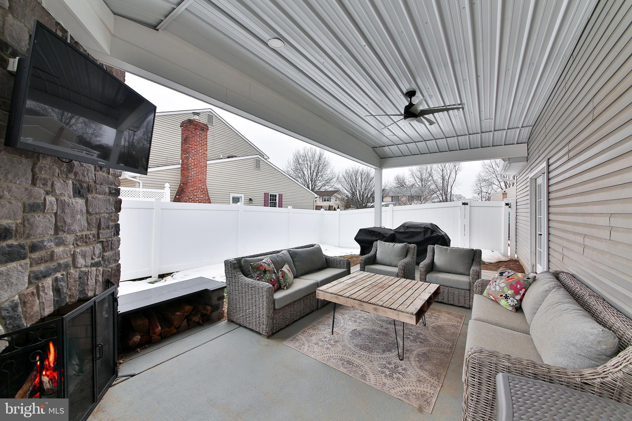 LEXINGTON FARMS - Residential