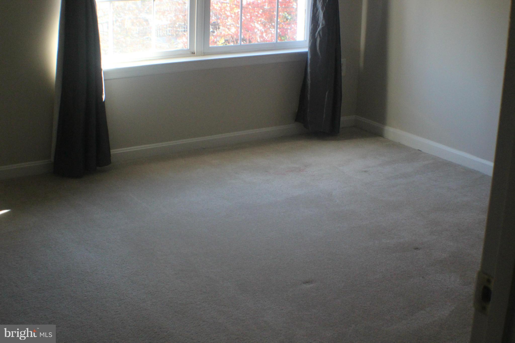 PRINCE WILLIAM COMMONS - Residential Lease