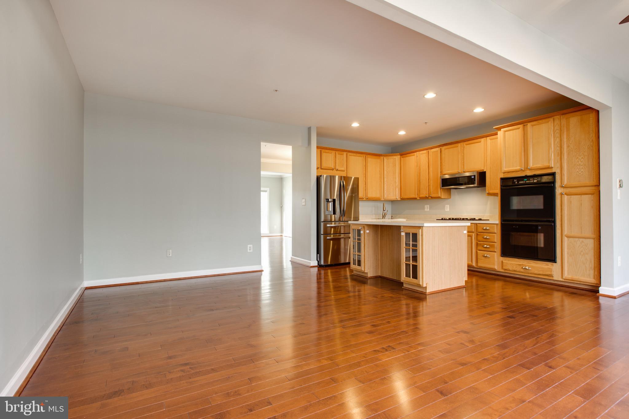 VILLAGES OF DORCHESTER - Residential