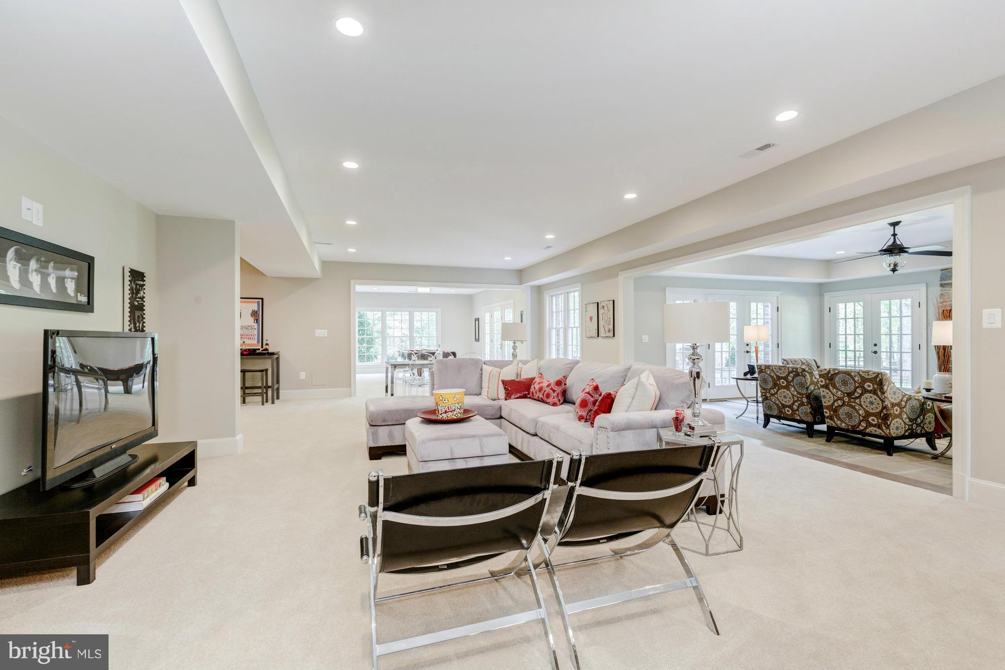 LANGLEY FOREST - Residential