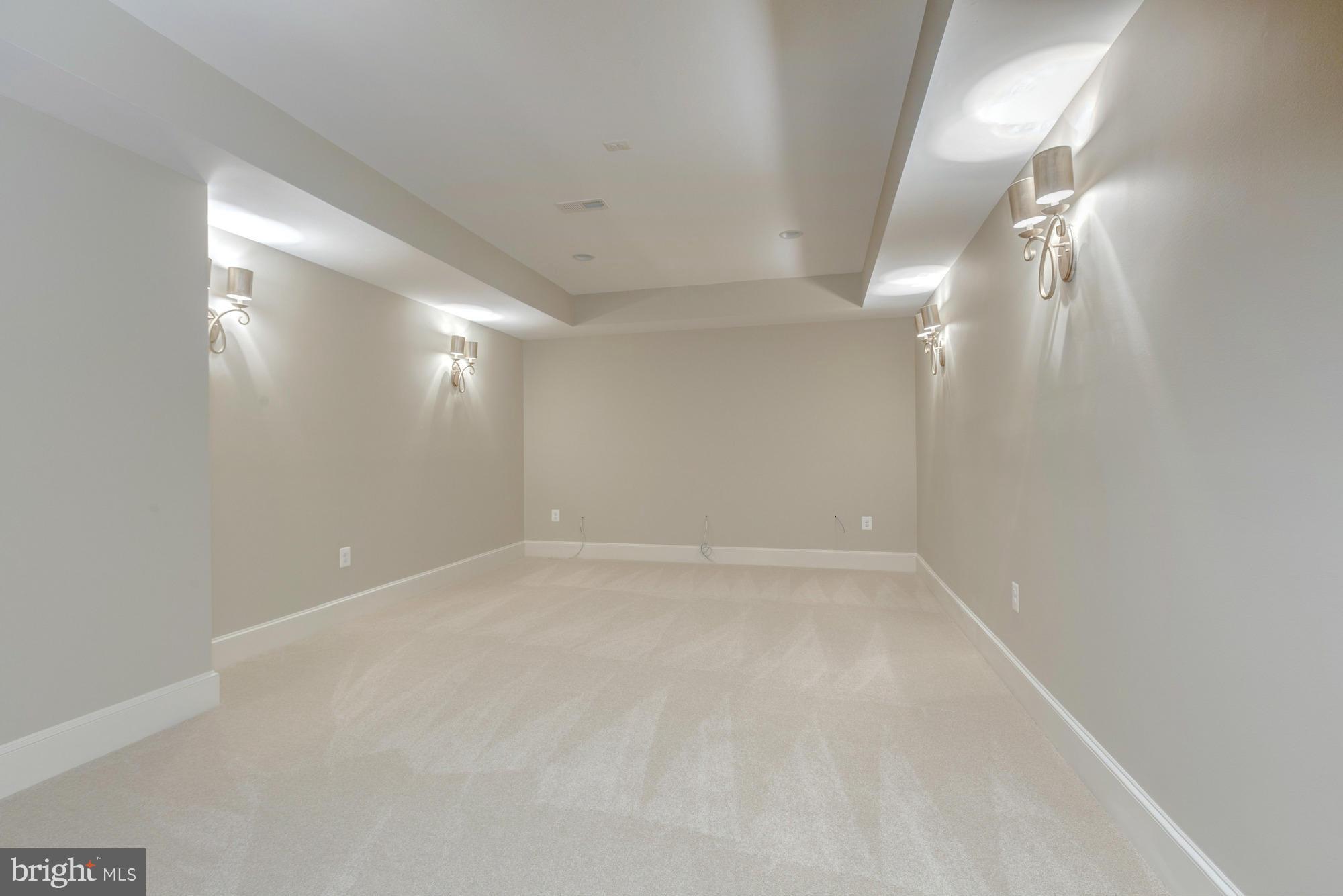 LANGLEY FOREST - Residential