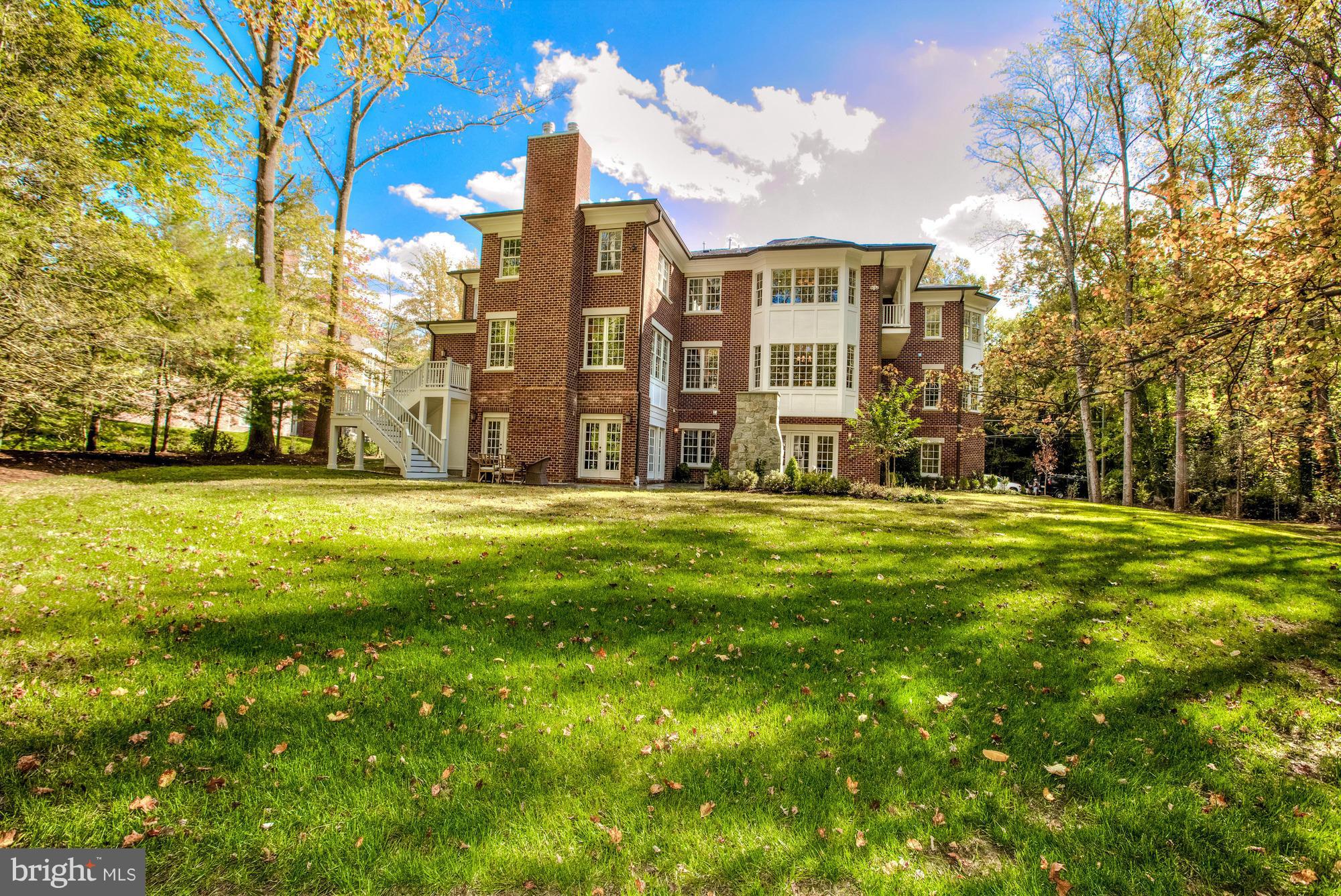 LANGLEY FOREST - Residential