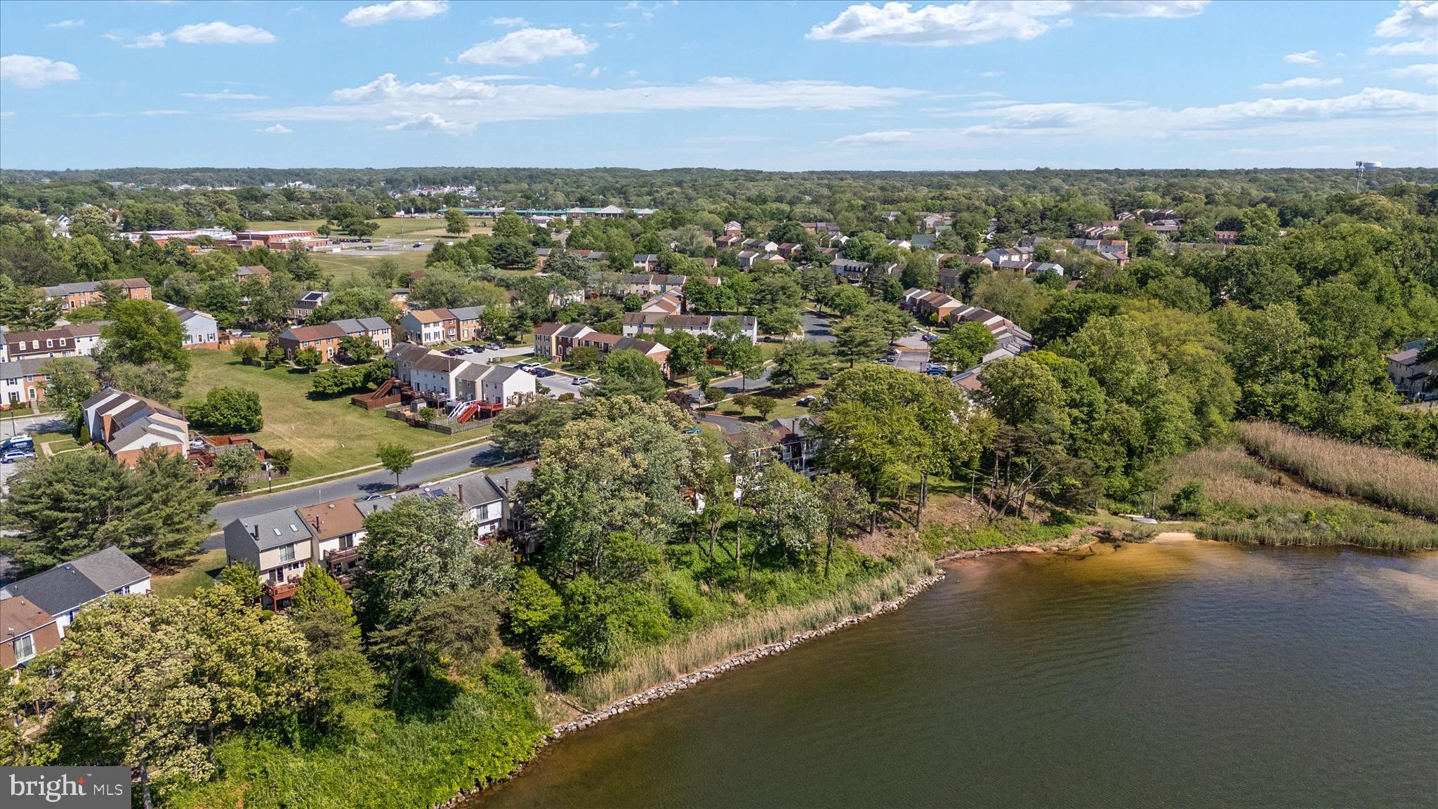 ELIZABETHS LANDING - Residential
