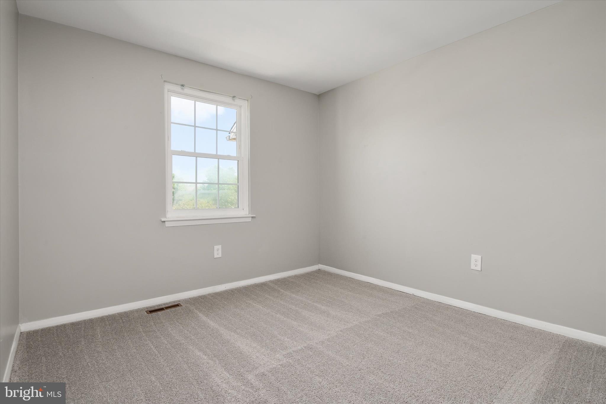 ELIZABETHS LANDING - Residential