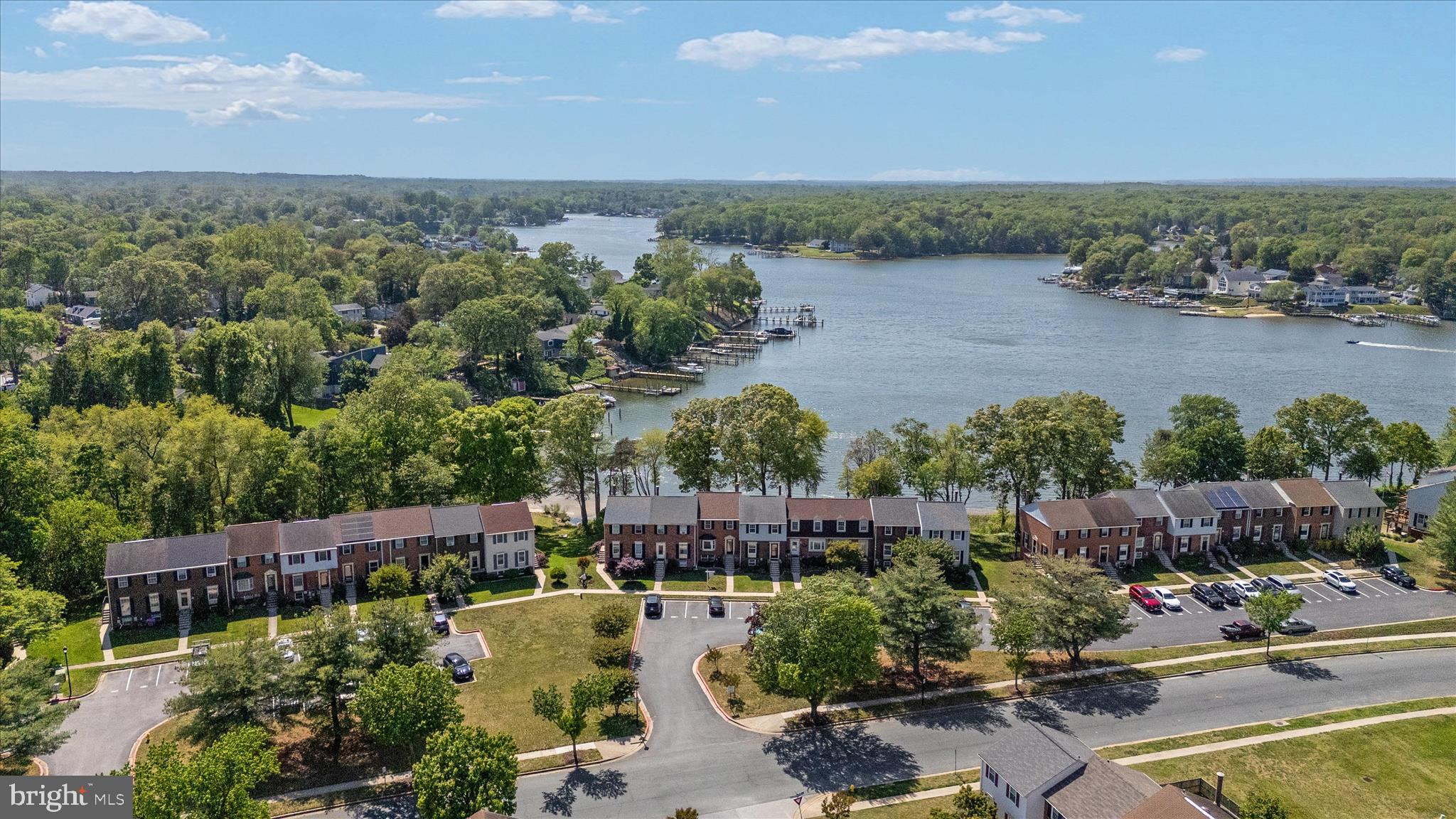 ELIZABETHS LANDING - Residential