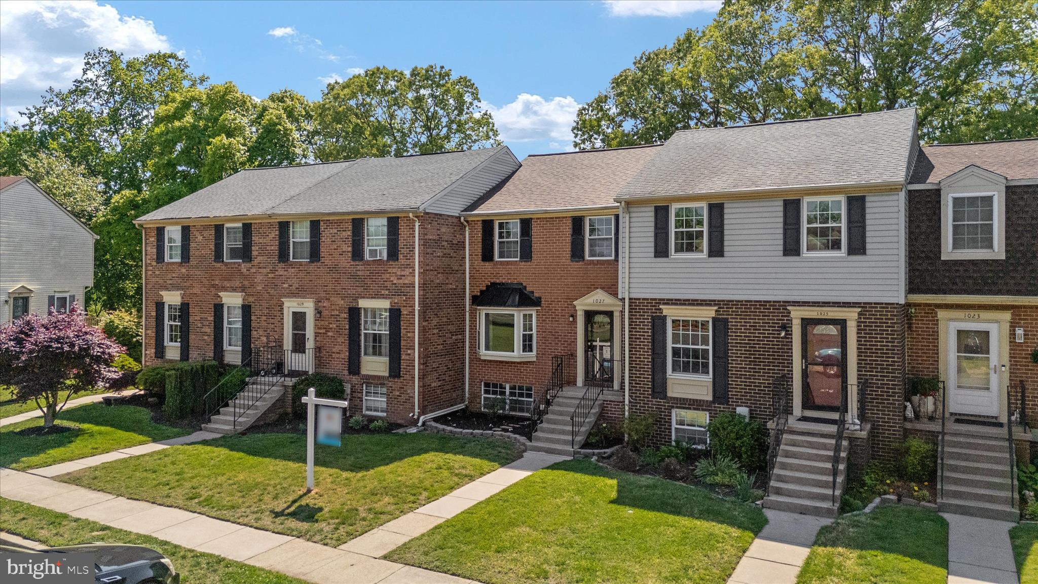 ELIZABETHS LANDING - Residential