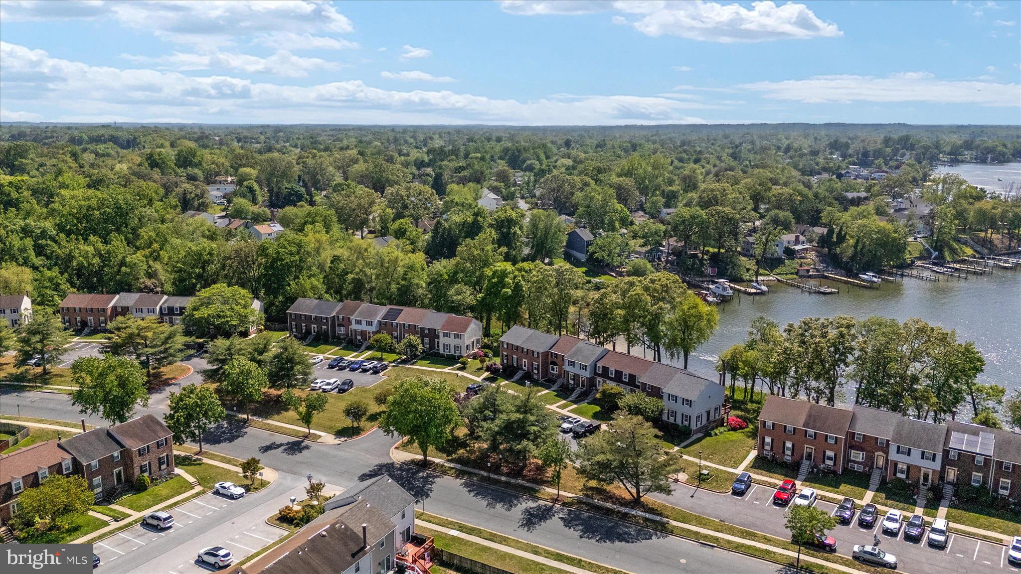 ELIZABETHS LANDING - Residential