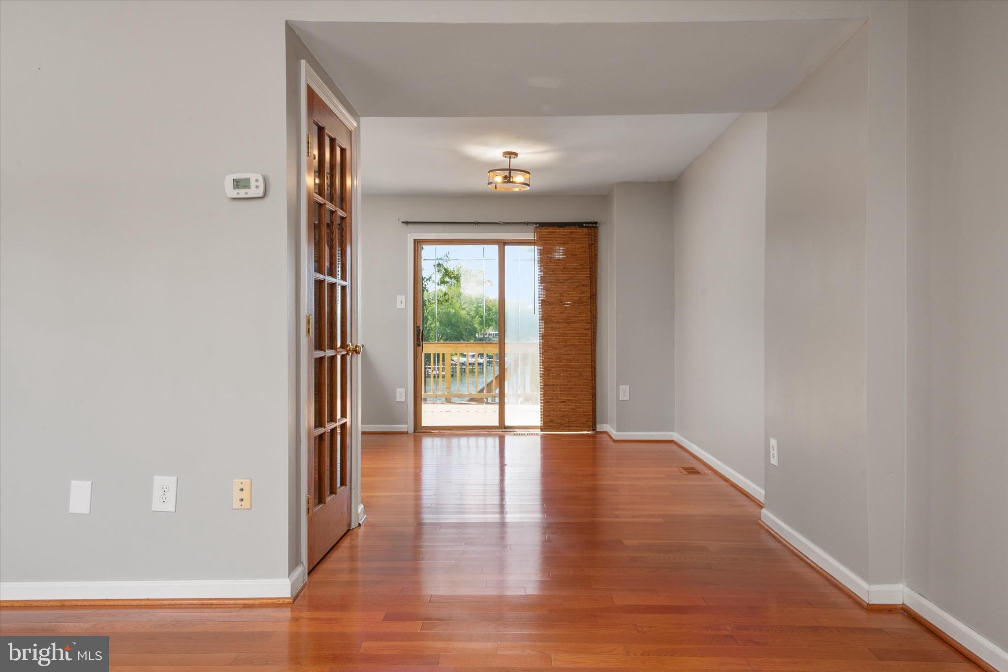 ELIZABETHS LANDING - Residential