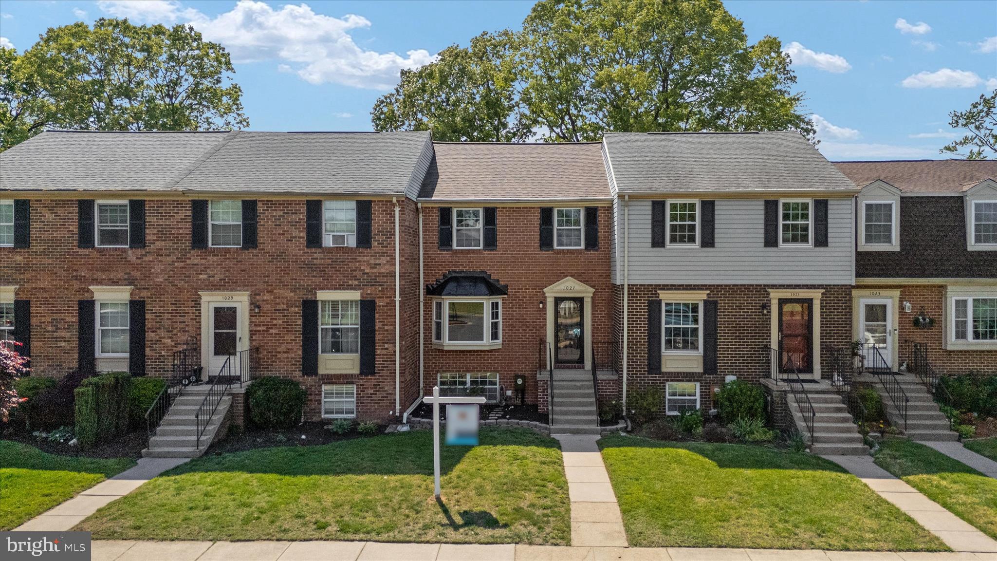 ELIZABETHS LANDING - Residential