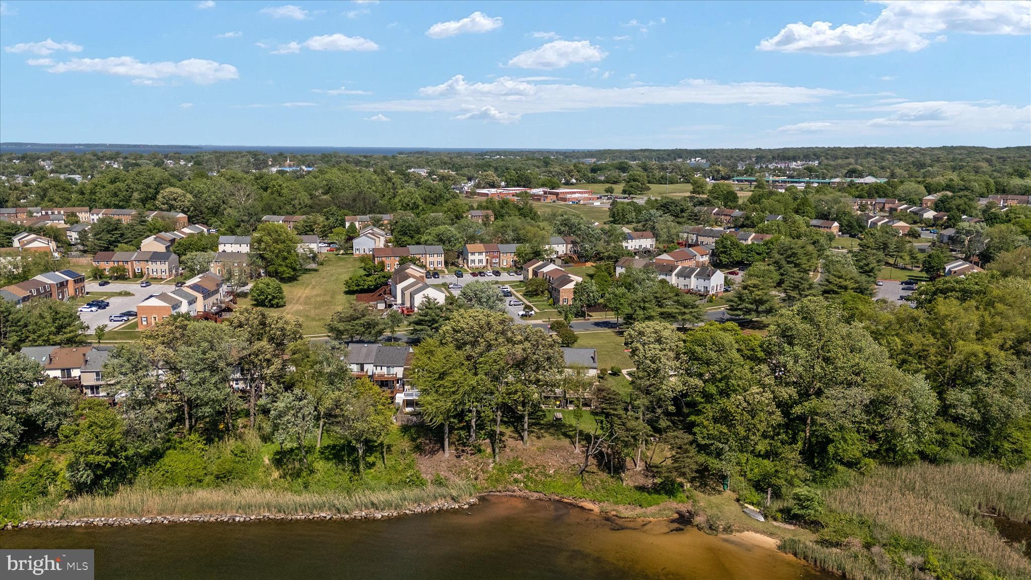 ELIZABETHS LANDING - Residential