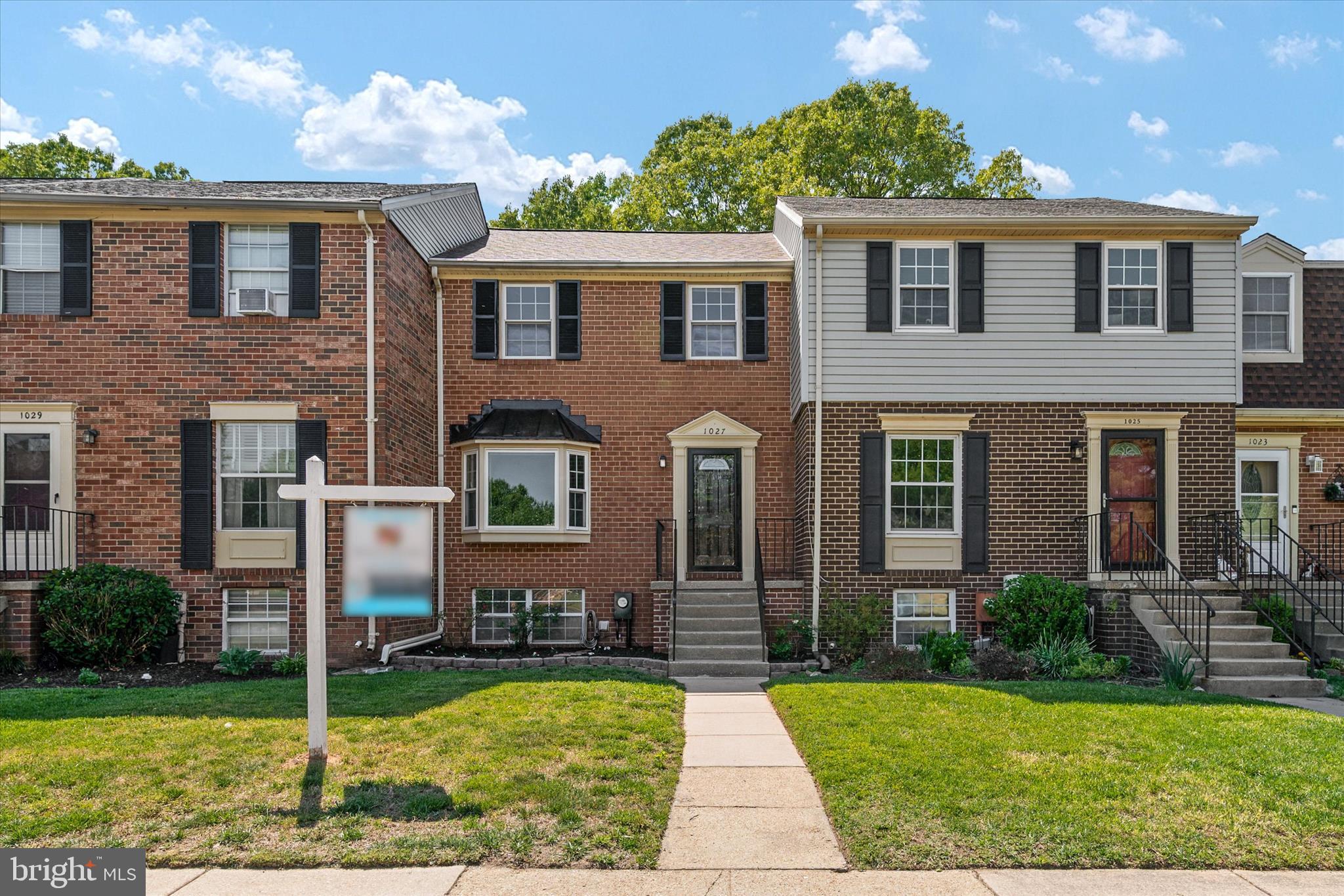 ELIZABETHS LANDING - Residential
