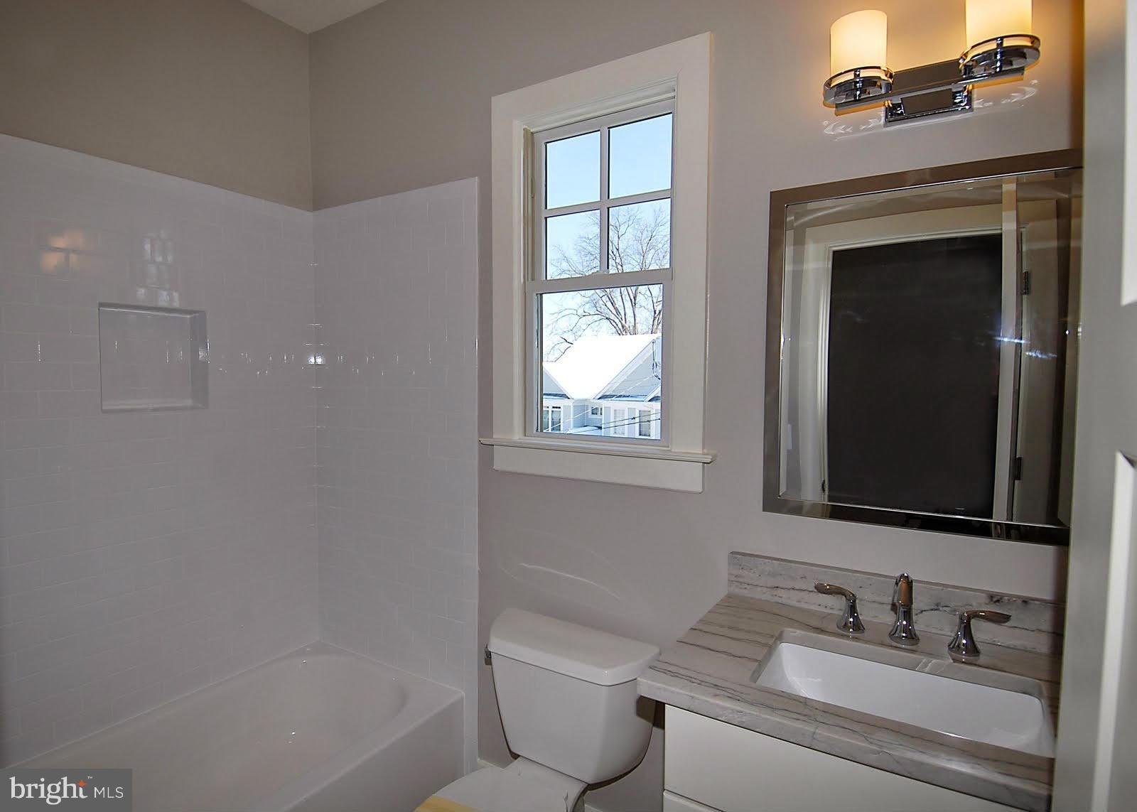 WILLIAMSBURG VILLAGE - Residential