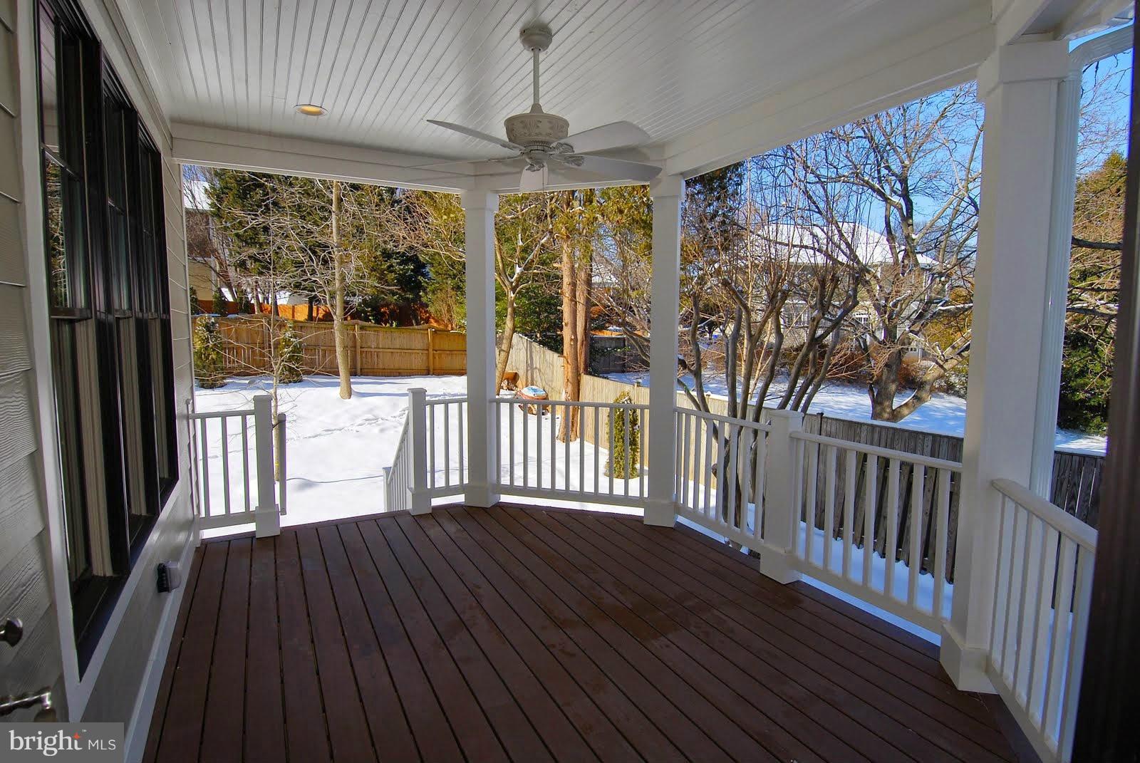 WILLIAMSBURG VILLAGE - Residential