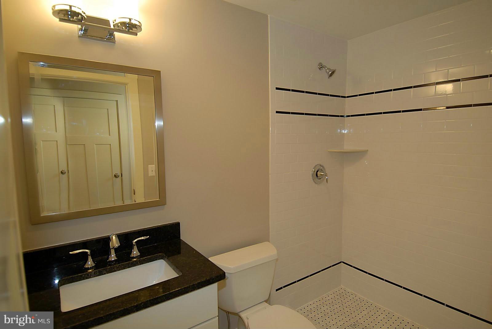 WILLIAMSBURG VILLAGE - Residential