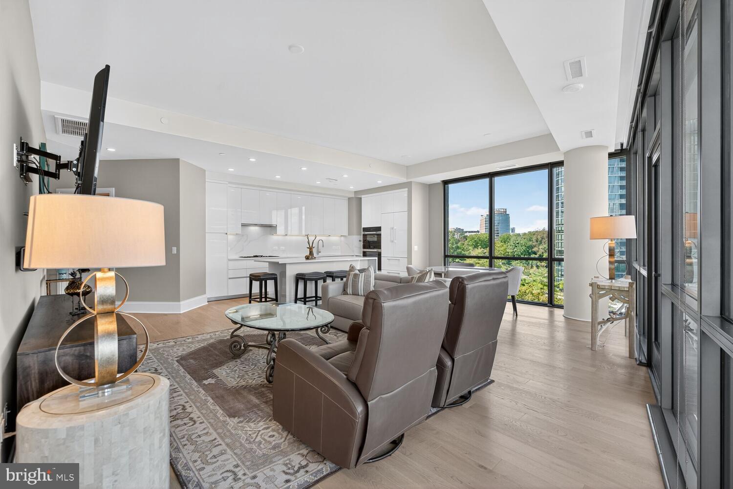 TYSONS CORNER - Residential