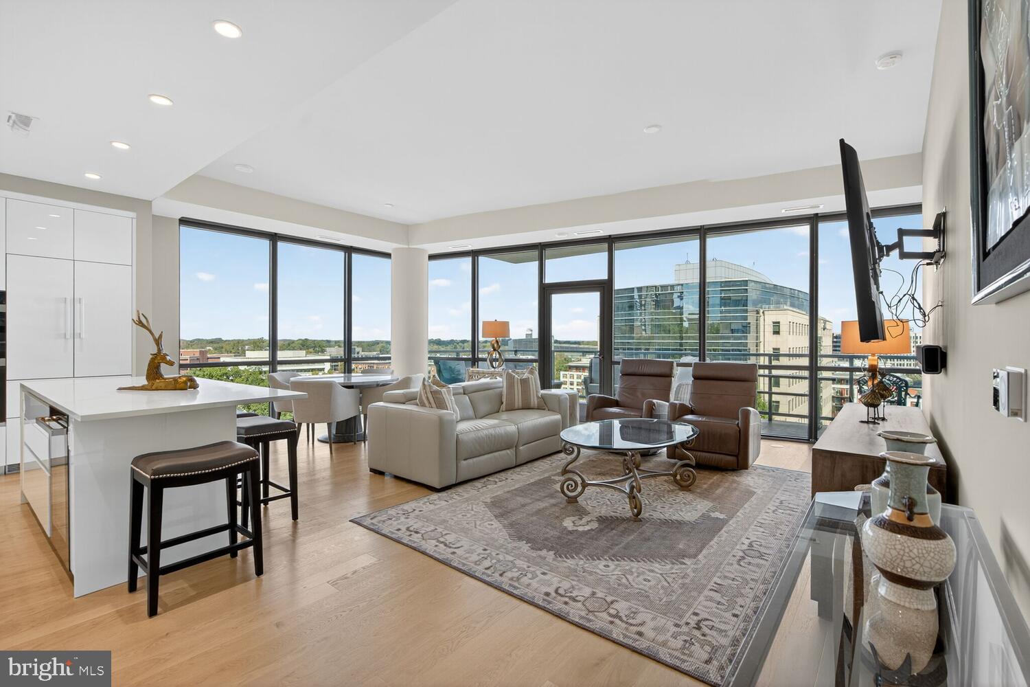 TYSONS CORNER - Residential