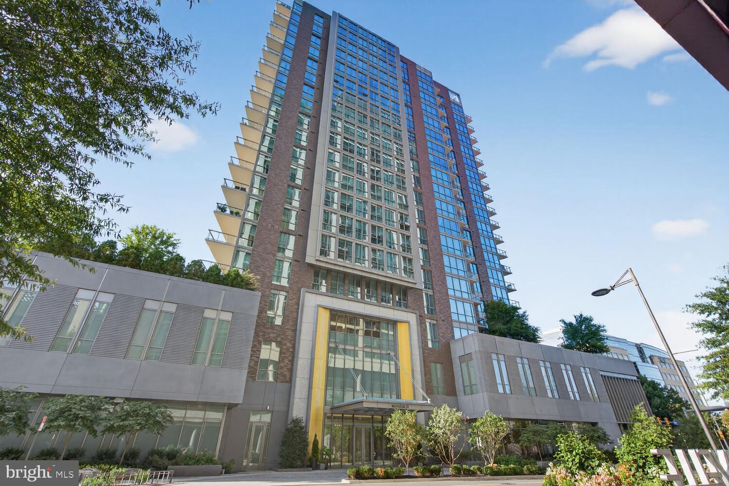 TYSONS CORNER - Residential