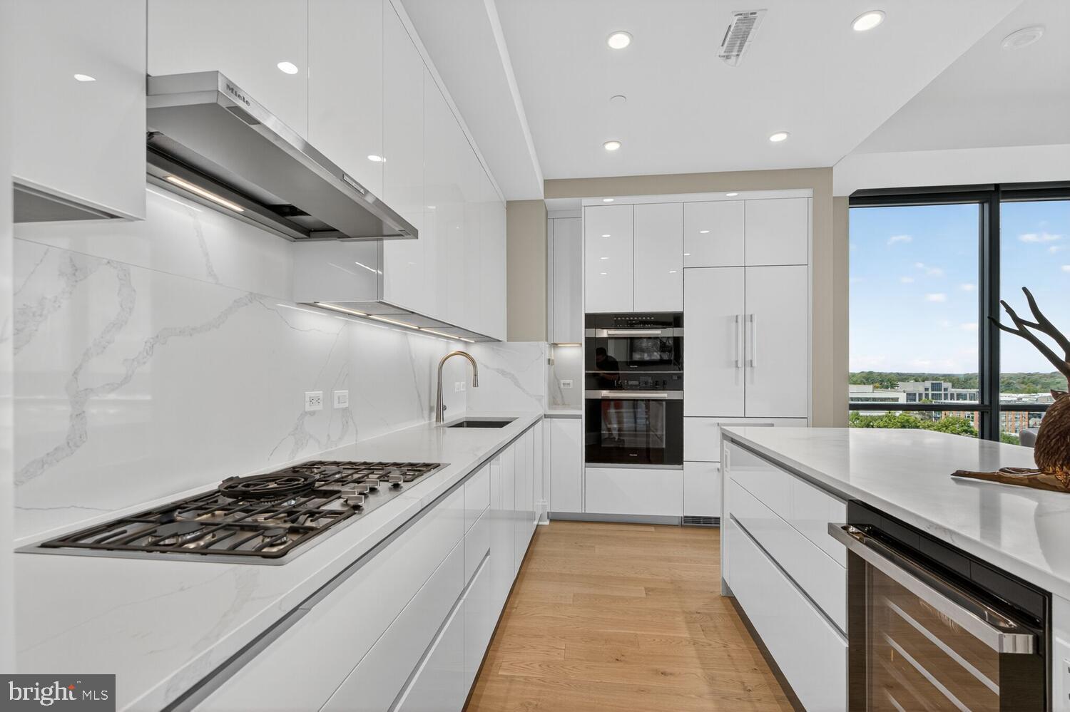 TYSONS CORNER - Residential