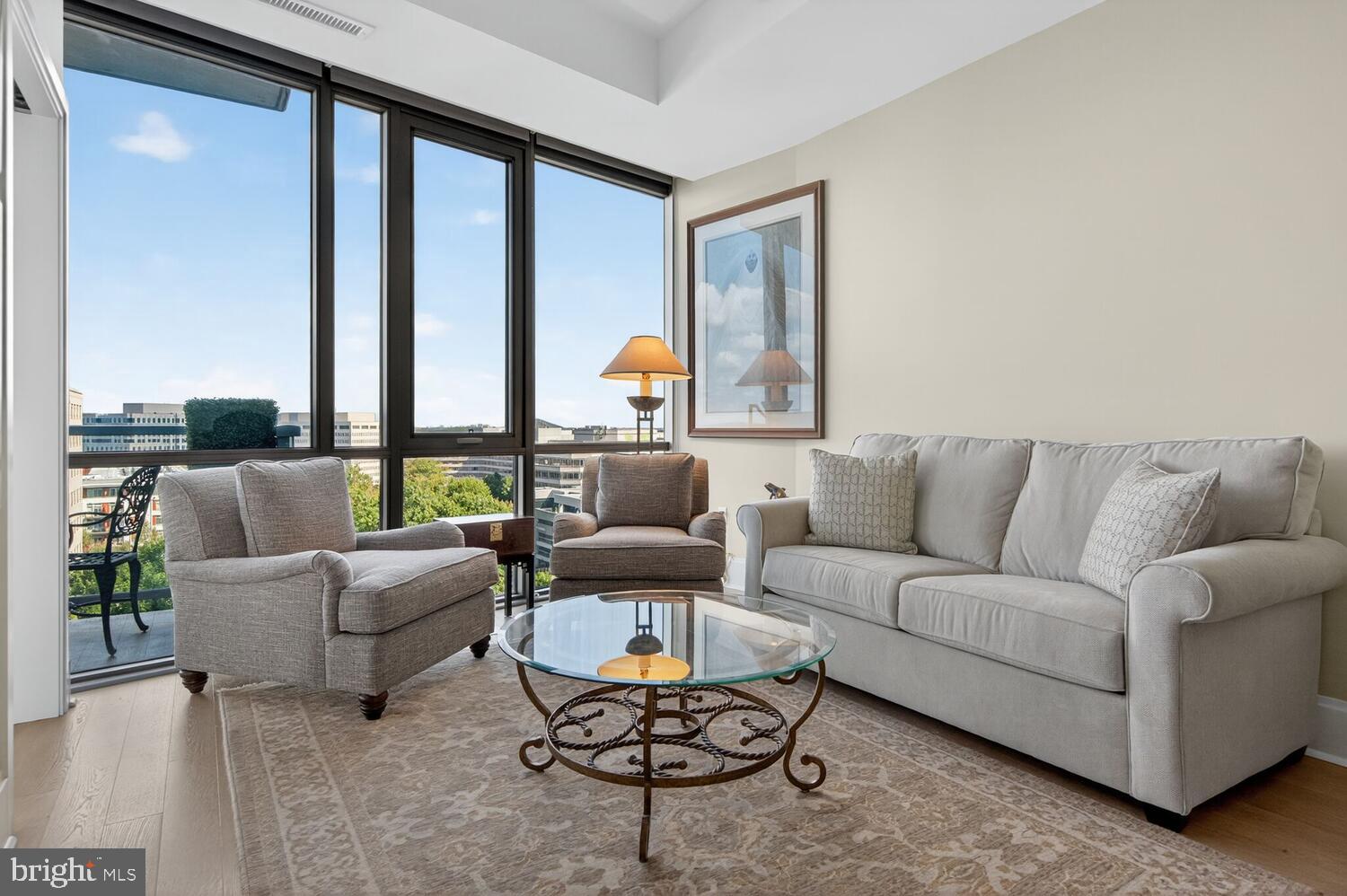 TYSONS CORNER - Residential