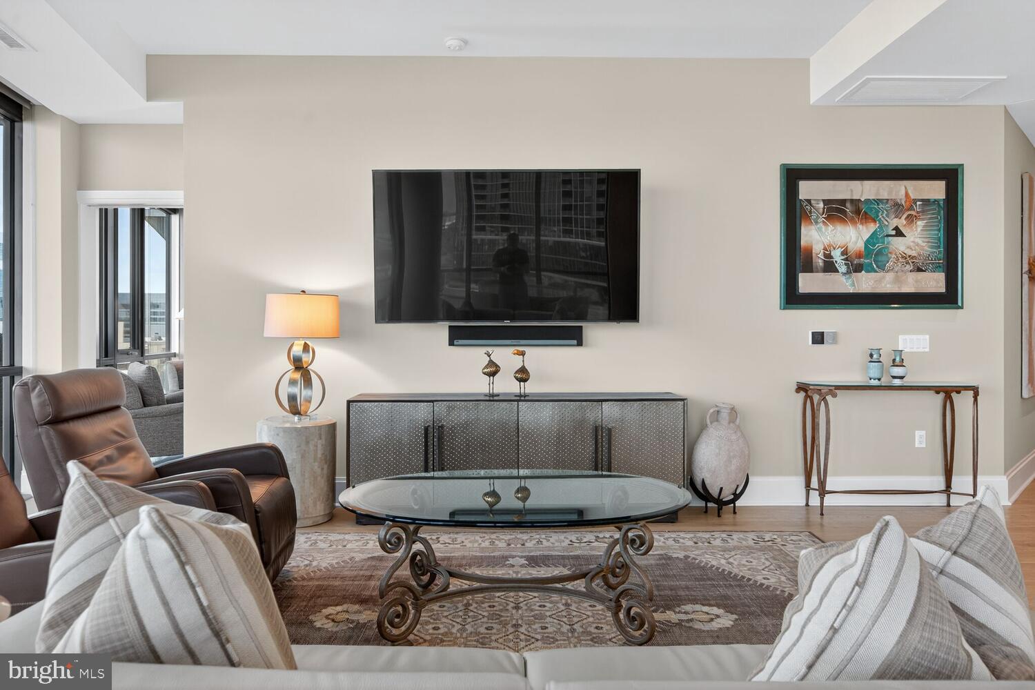 TYSONS CORNER - Residential