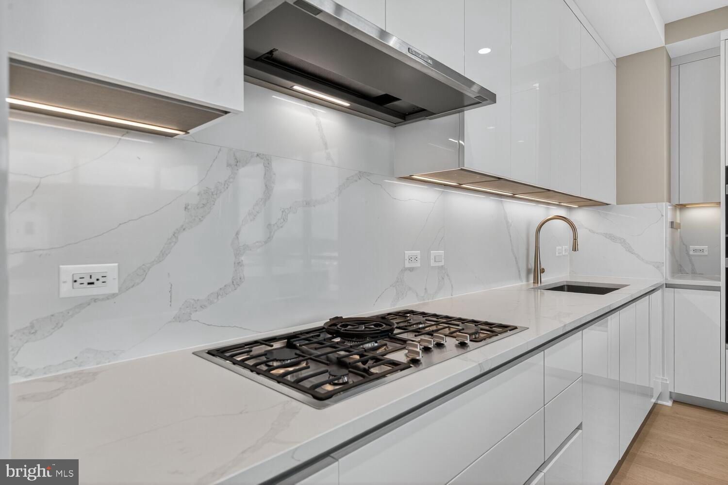 TYSONS CORNER - Residential