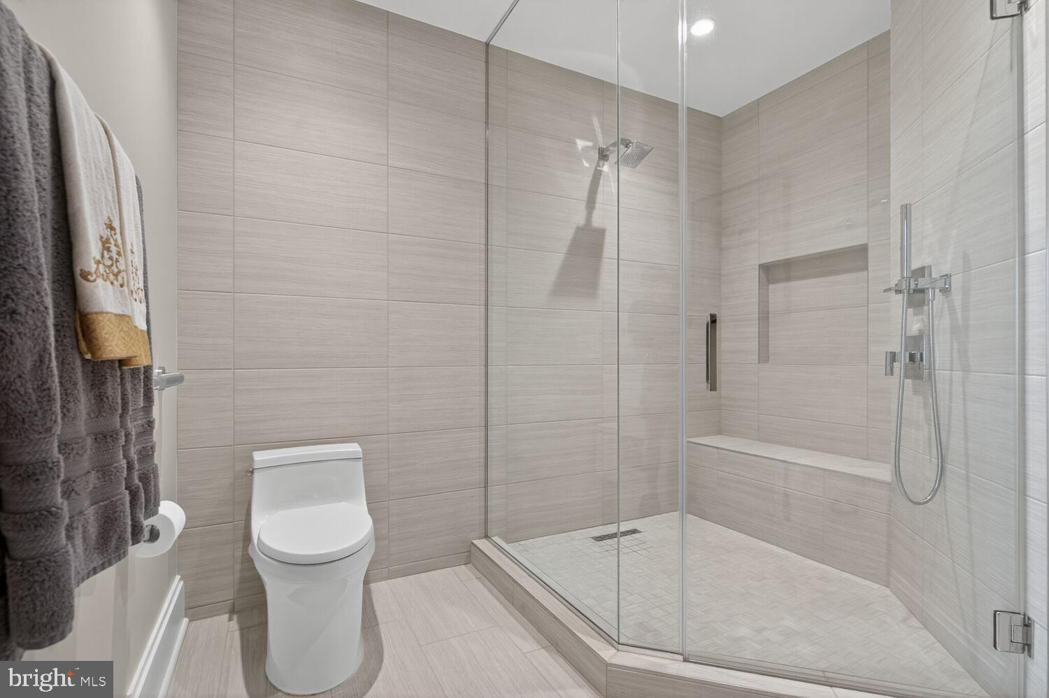 TYSONS CORNER - Residential