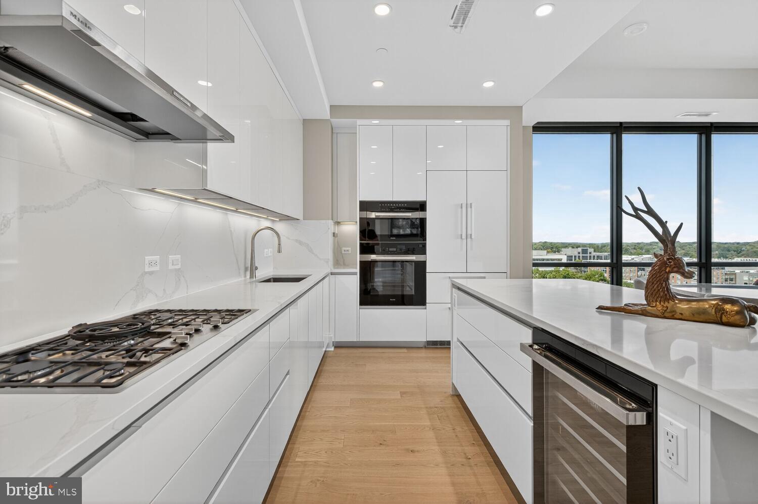 TYSONS CORNER - Residential