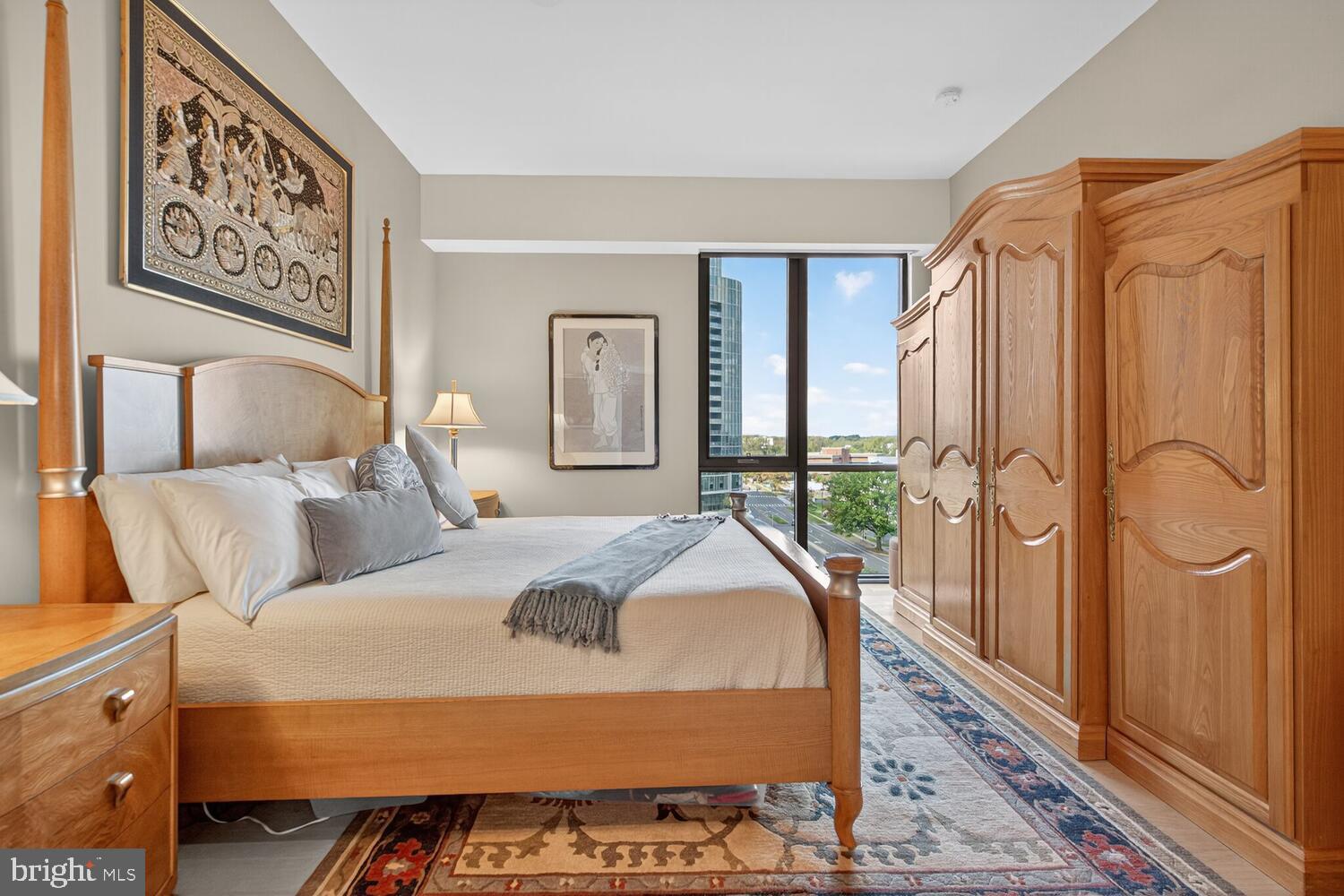 TYSONS CORNER - Residential