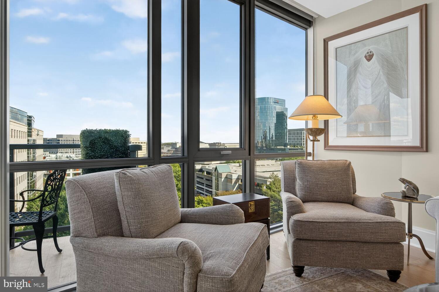 TYSONS CORNER - Residential