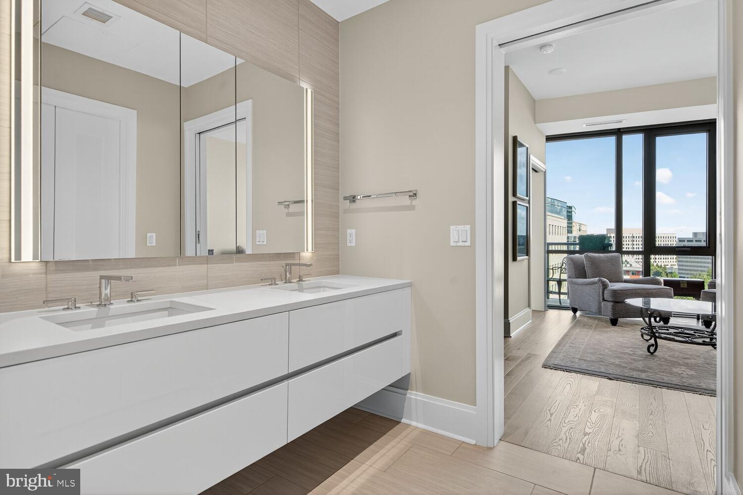 TYSONS CORNER - Residential