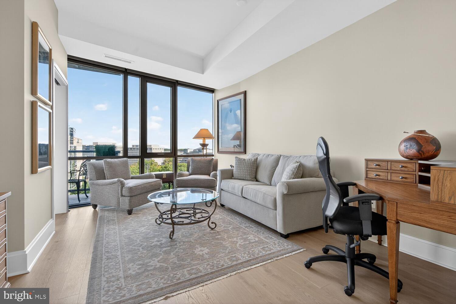 TYSONS CORNER - Residential