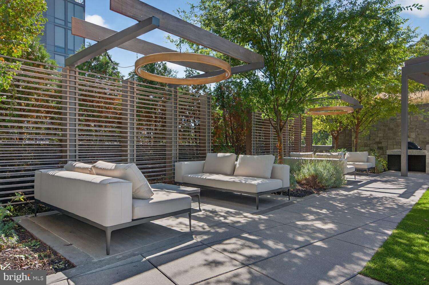 TYSONS CORNER - Residential