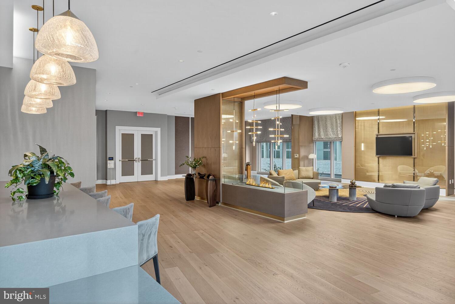 TYSONS CORNER - Residential