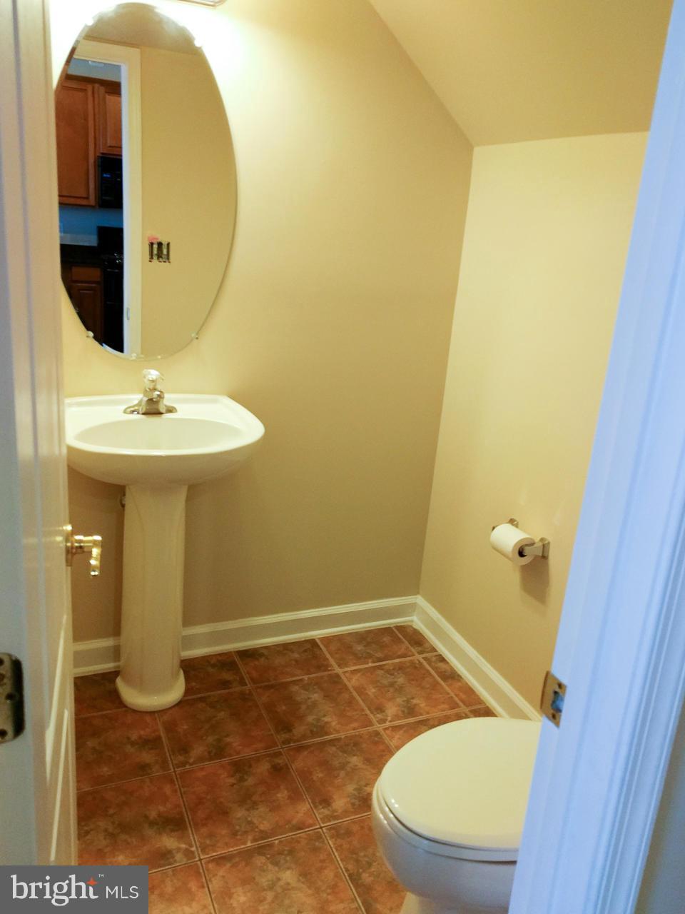 TOWN CENTER AT CAMP SPRINGS - Residential Lease