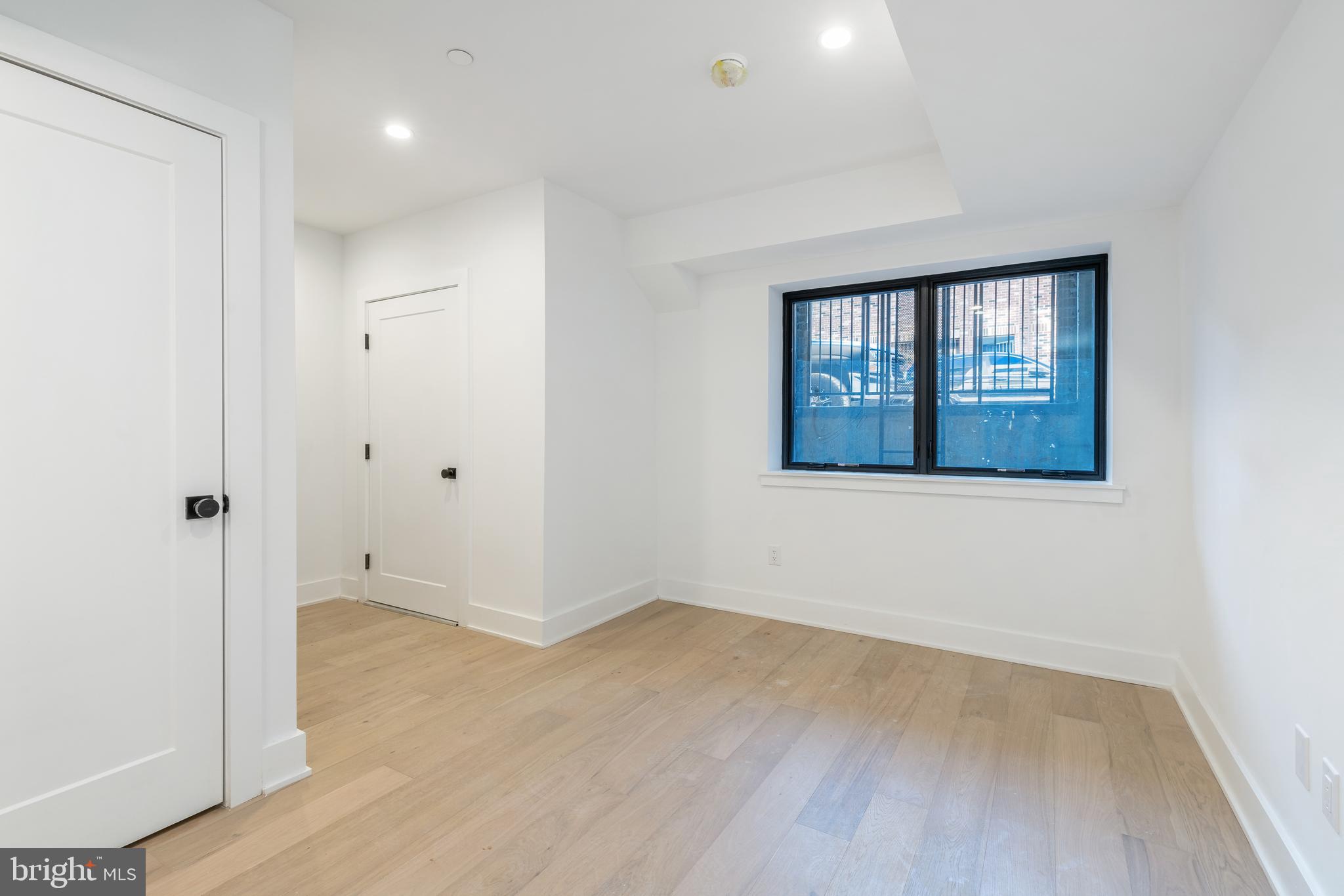 GRADUATE HOSPITAL - Residential