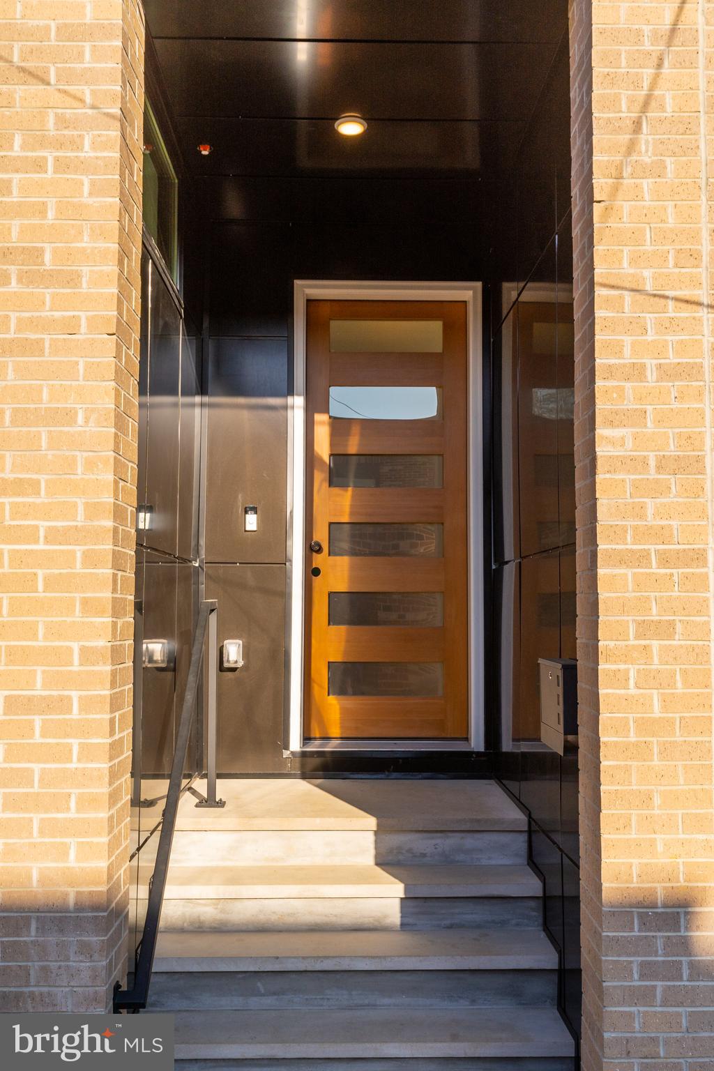 GRADUATE HOSPITAL - Residential