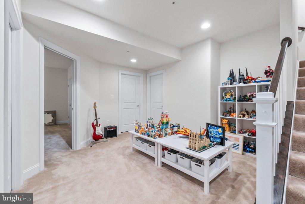 MAPLE LAWN - Residential